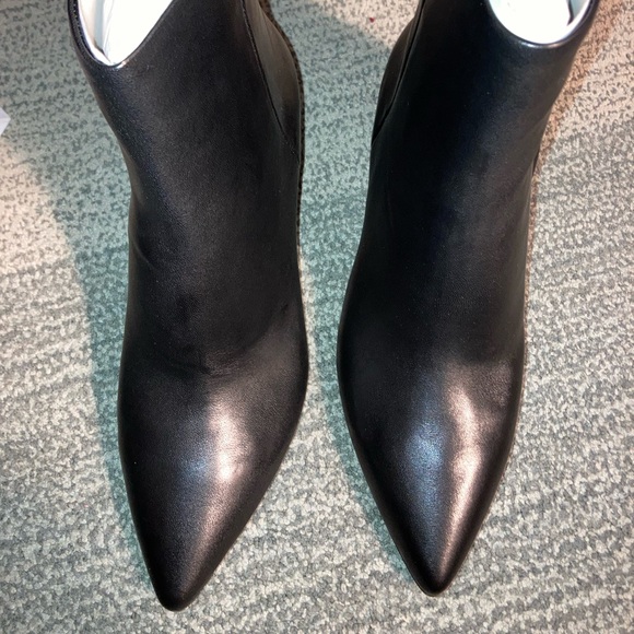 Dolce Vita Pointed Toe Ankle Booties - Picture 7 of 7